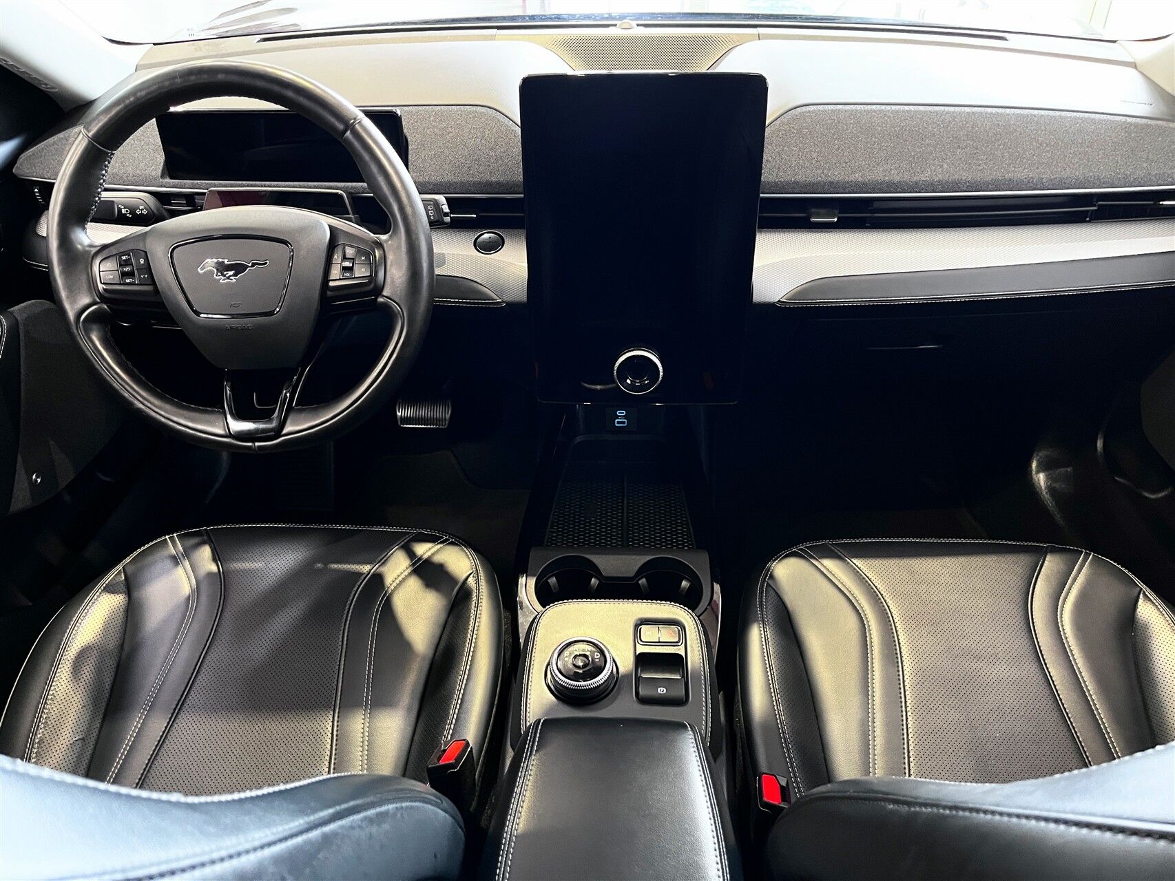 Billede af Ford Mustang Mach-E EL UR Premium 294HK 5d Aut.