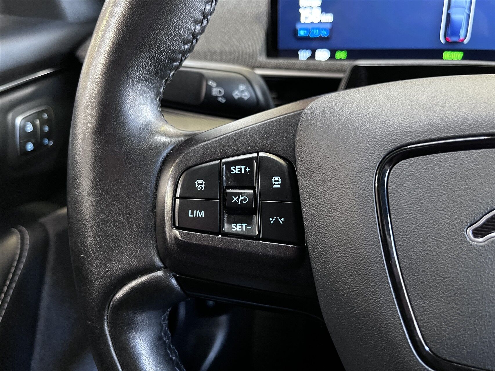 Billede af Ford Mustang Mach-E EL UR Premium 294HK 5d Aut.