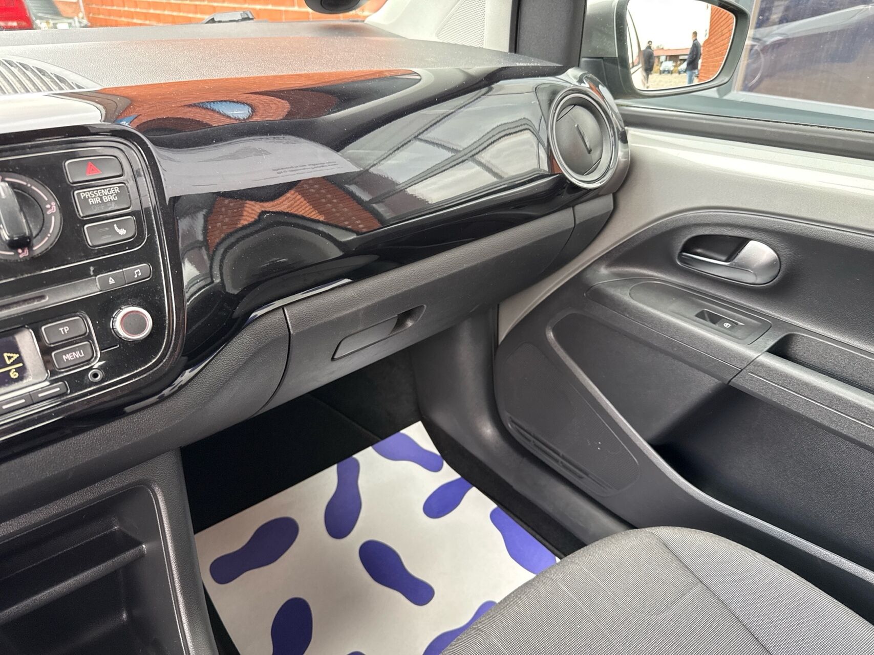 Billede af VW up 1,0 MPI BMT Move 60HK 5d