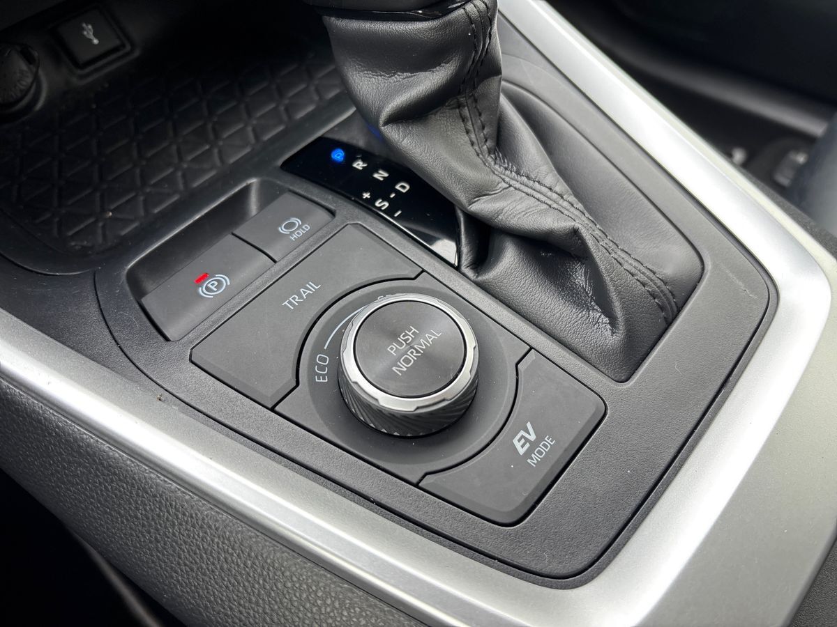 Billede af Toyota RAV4 2,5 Hybrid H3 Comfort AWD 222HK 5d 6g Aut.