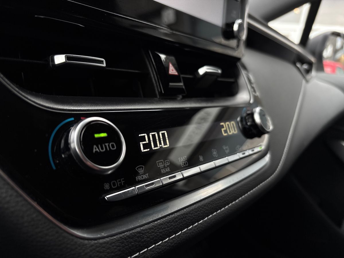 Billede af Toyota Corolla Touring Sports 1,8 Hybrid H3 Smart E-CVT 122HK Stc Trinl. Gear