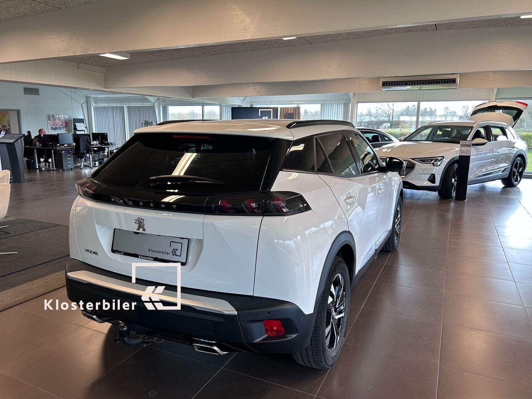 Billede af Peugeot 2008 1,2 PureTech Sportium EAT8 130HK 5d 8g Aut.