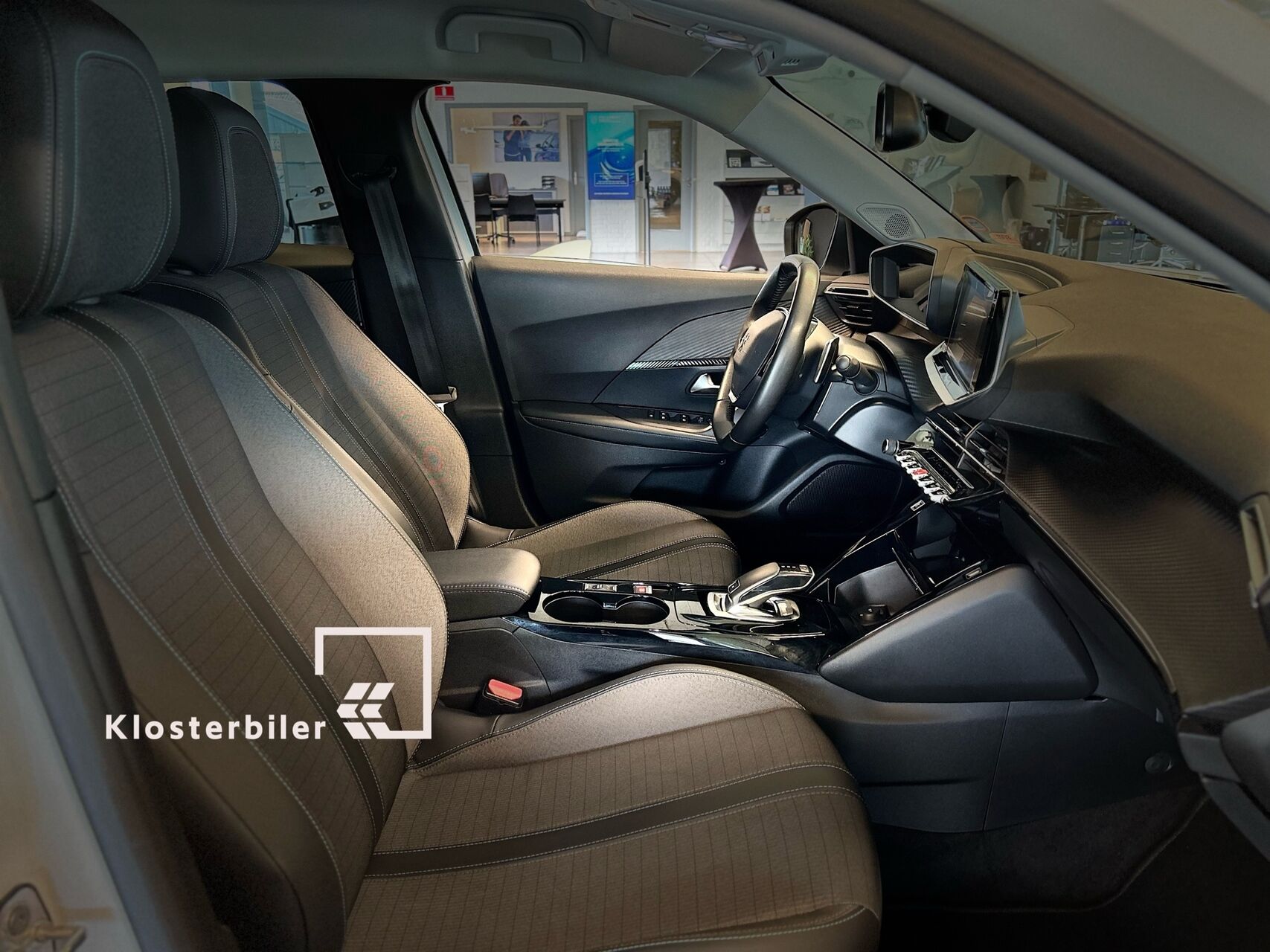 Billede af Peugeot 2008 1,2 PureTech Sportium EAT8 130HK 5d 8g Aut.