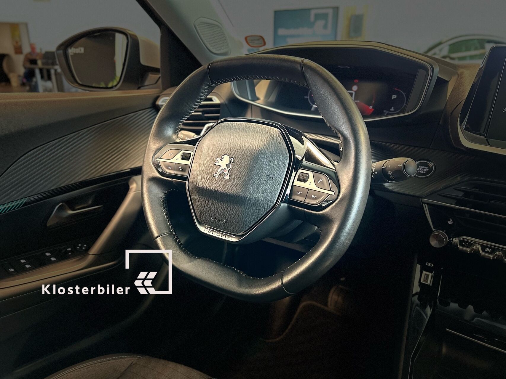 Billede af Peugeot 2008 1,2 PureTech Sportium EAT8 130HK 5d 8g Aut.