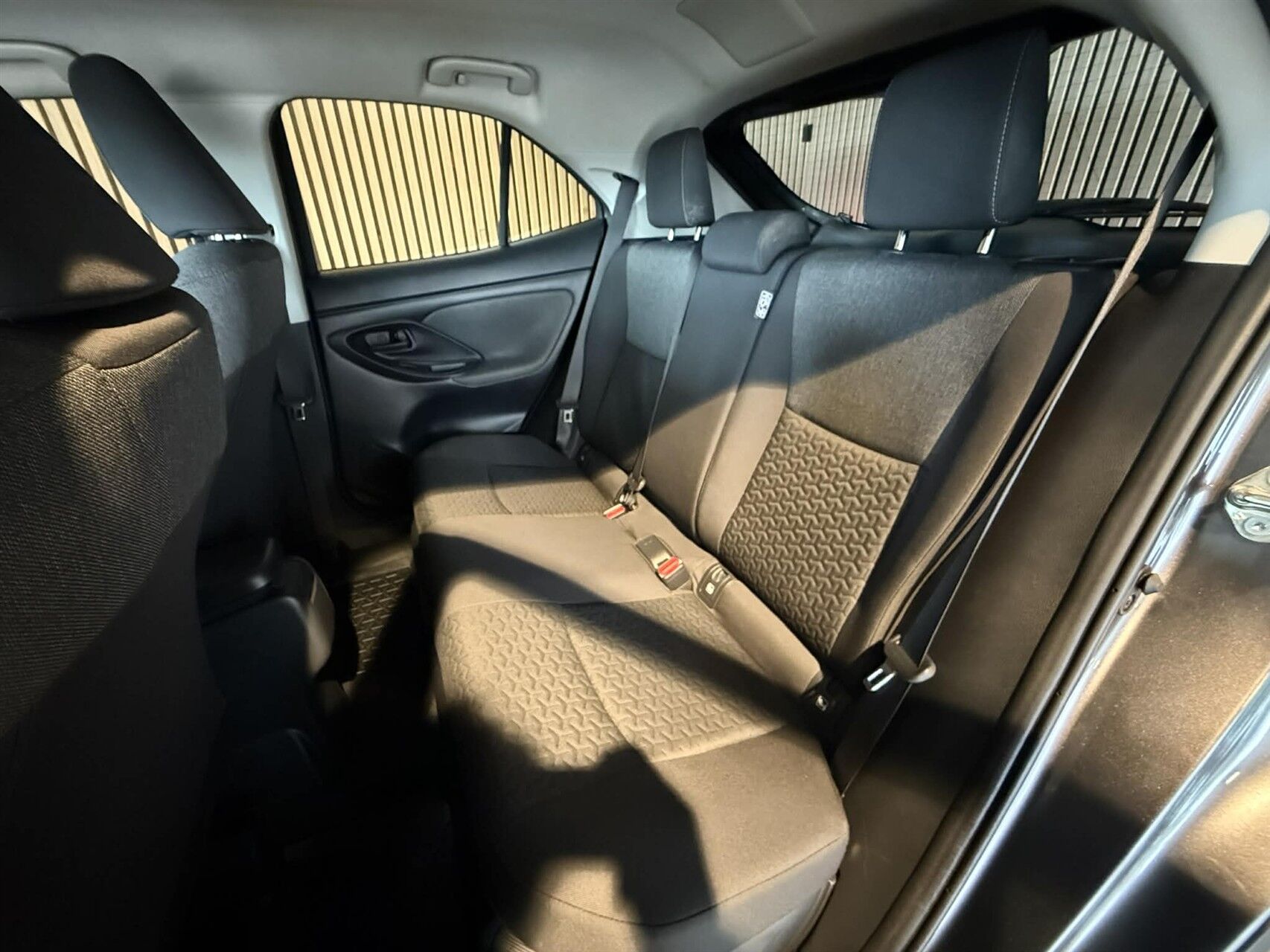 Billede af Toyota Yaris Cross 1,5 Hybrid Essential Comfort 116HK 5d Trinl. Gear