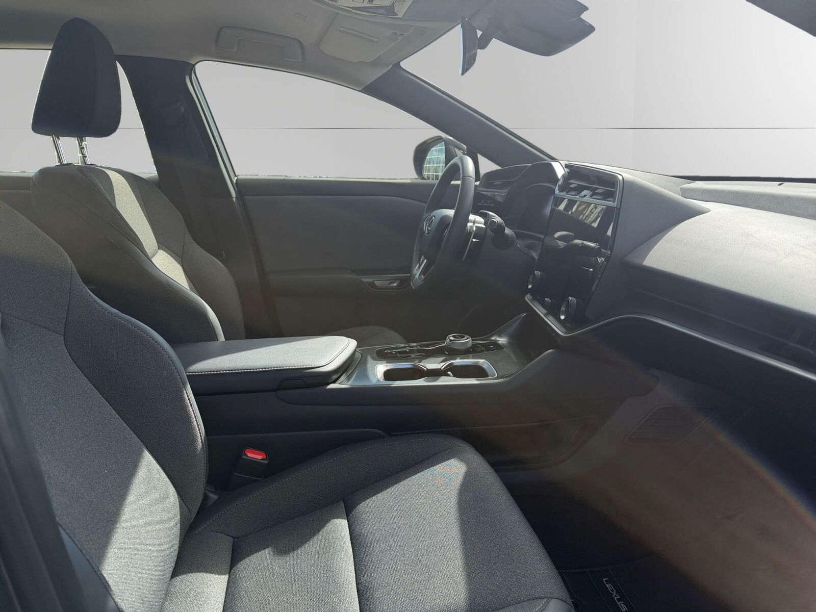 Billede af Lexus RZ 450e EL Comfort Direct4 313HK 4d Aut.