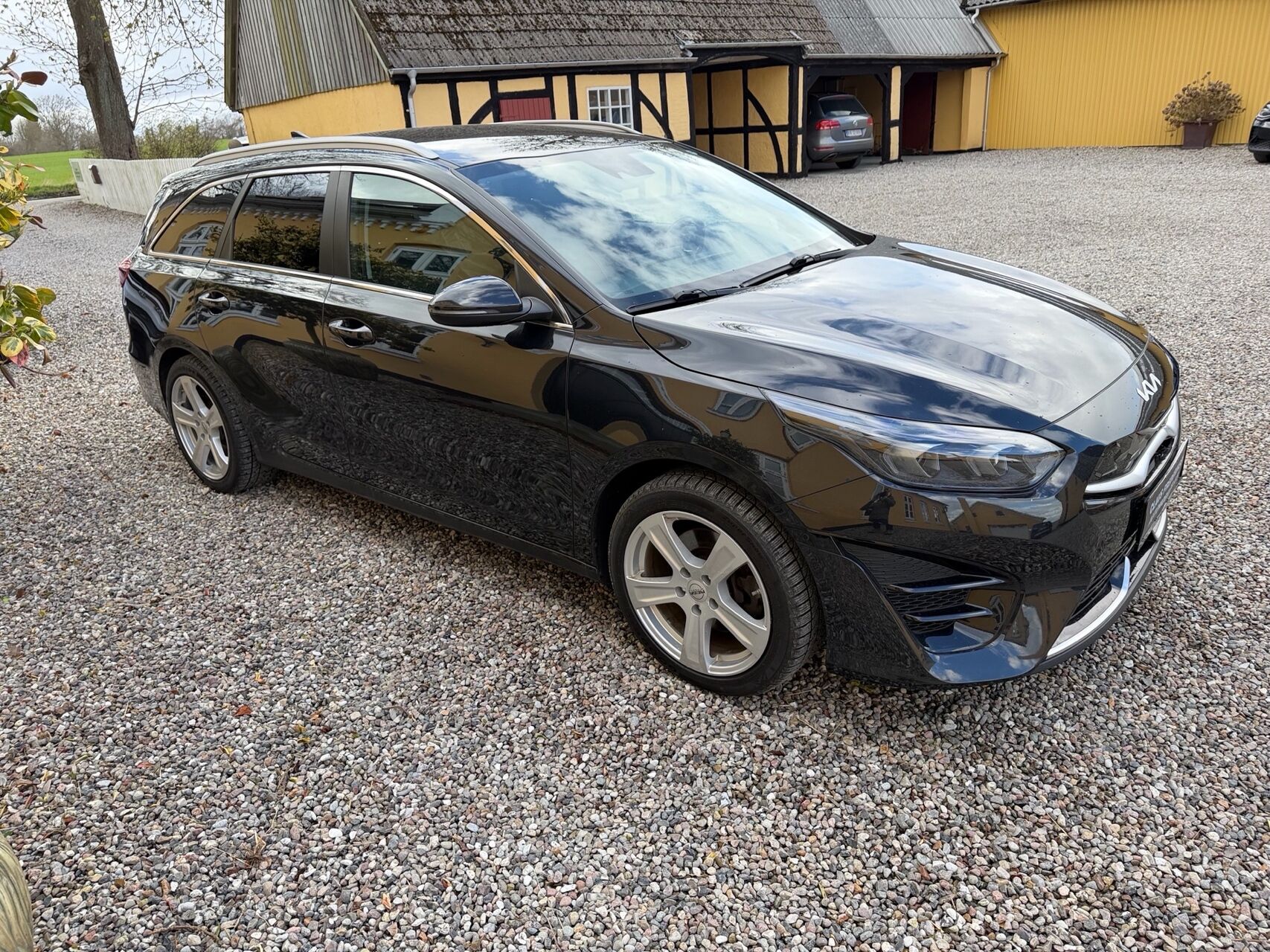 Billede af Kia Ceed SW 1,6 GDI PHEV  Plugin-hybrid Upgrade DCT 141HK Stc 6g Aut.