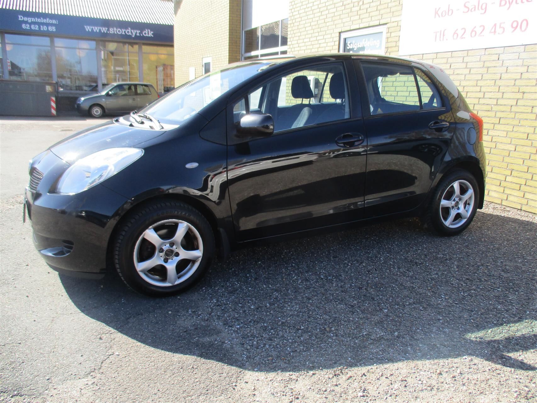 Billede af Toyota Yaris 1,3 VVT-I Linea Luna 87HK 5d