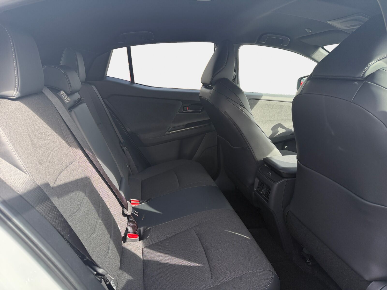 Billede af Toyota C-HR+ EL Active 224HK 5d Aut.