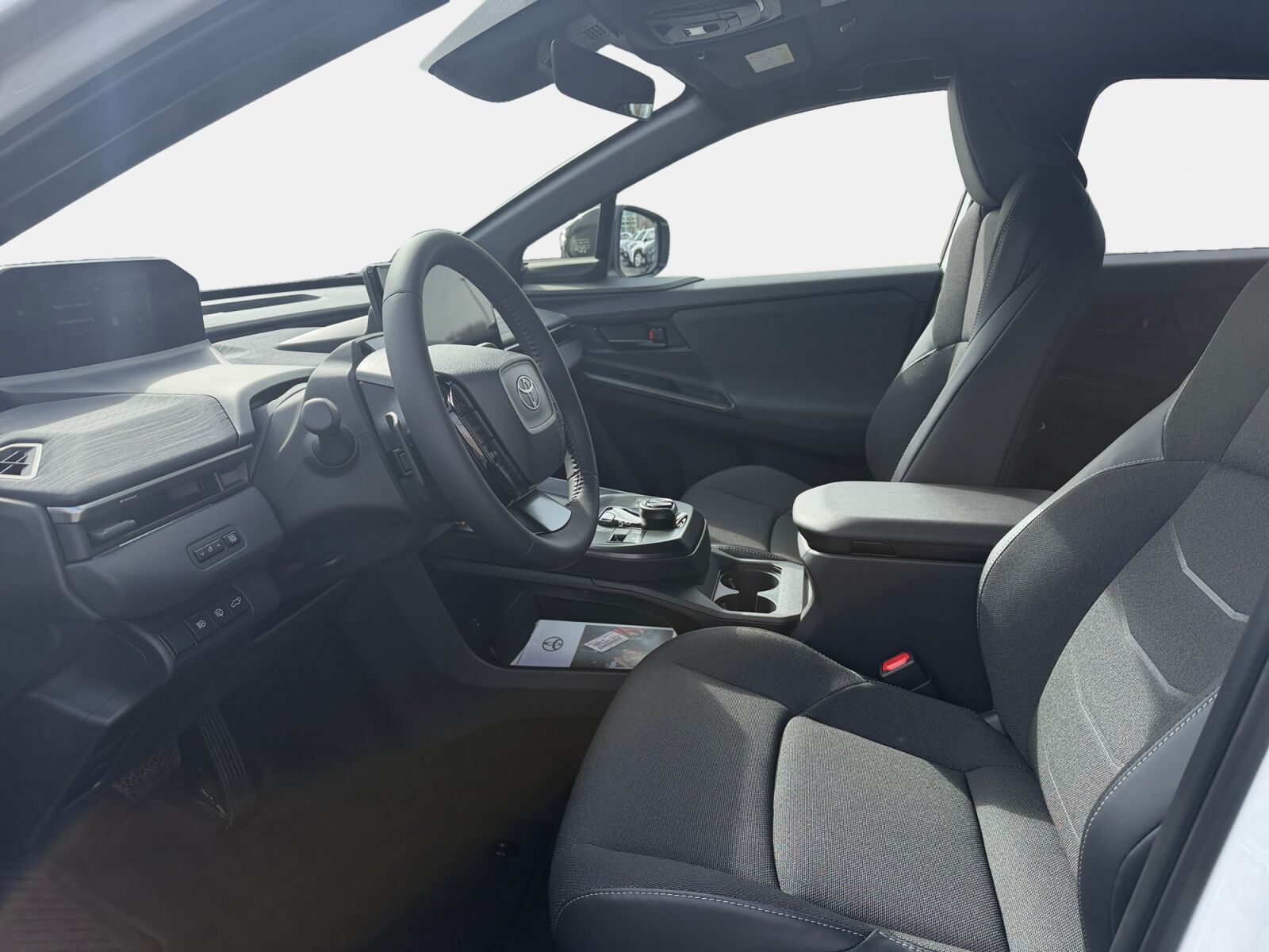 Billede af Toyota C-HR+ EL Active 224HK 5d Aut.