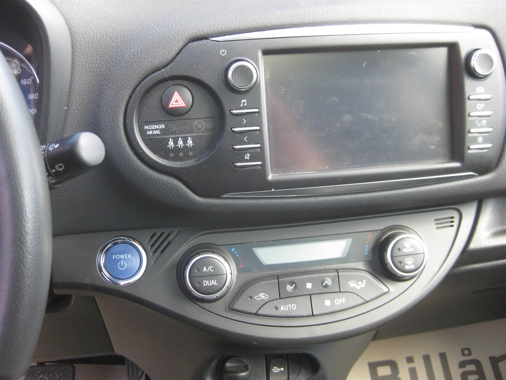 Billede af Toyota Yaris 1,5 Hybrid H3 Smartpakke E-CVT 100HK 5d Trinl. Gear