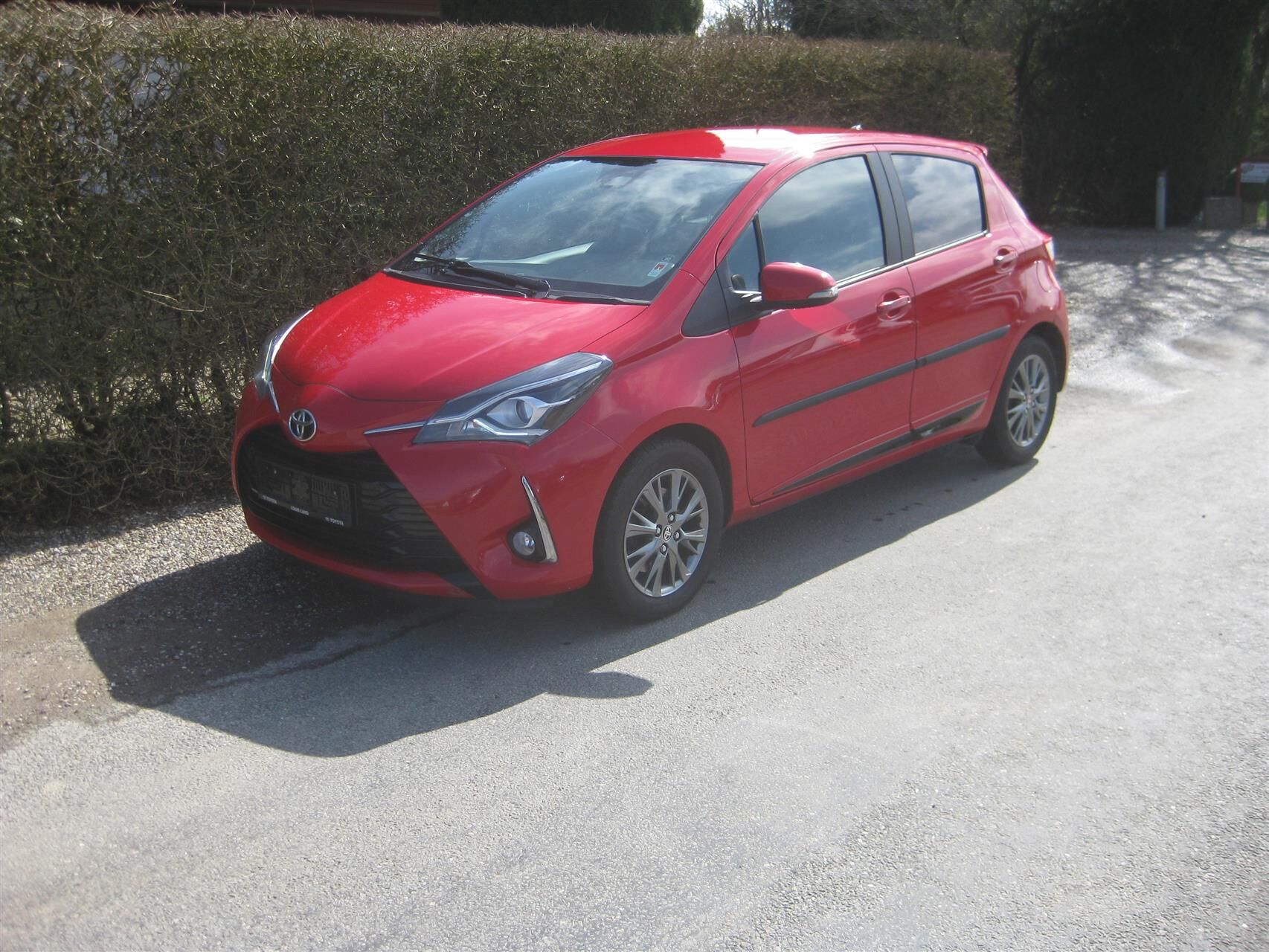 Billede af Toyota Yaris 1,5 VVT-I T2 Exclusive 111HK 5d 6g