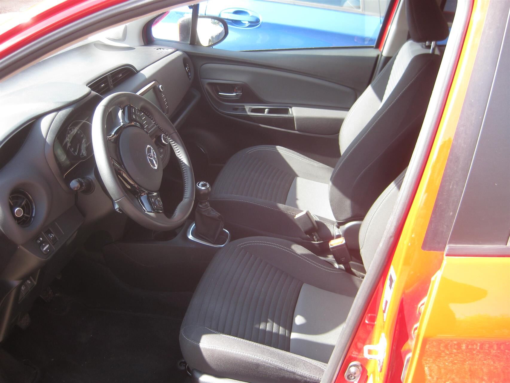 Billede af Toyota Yaris 1,5 VVT-I T2 Exclusive 111HK 5d 6g