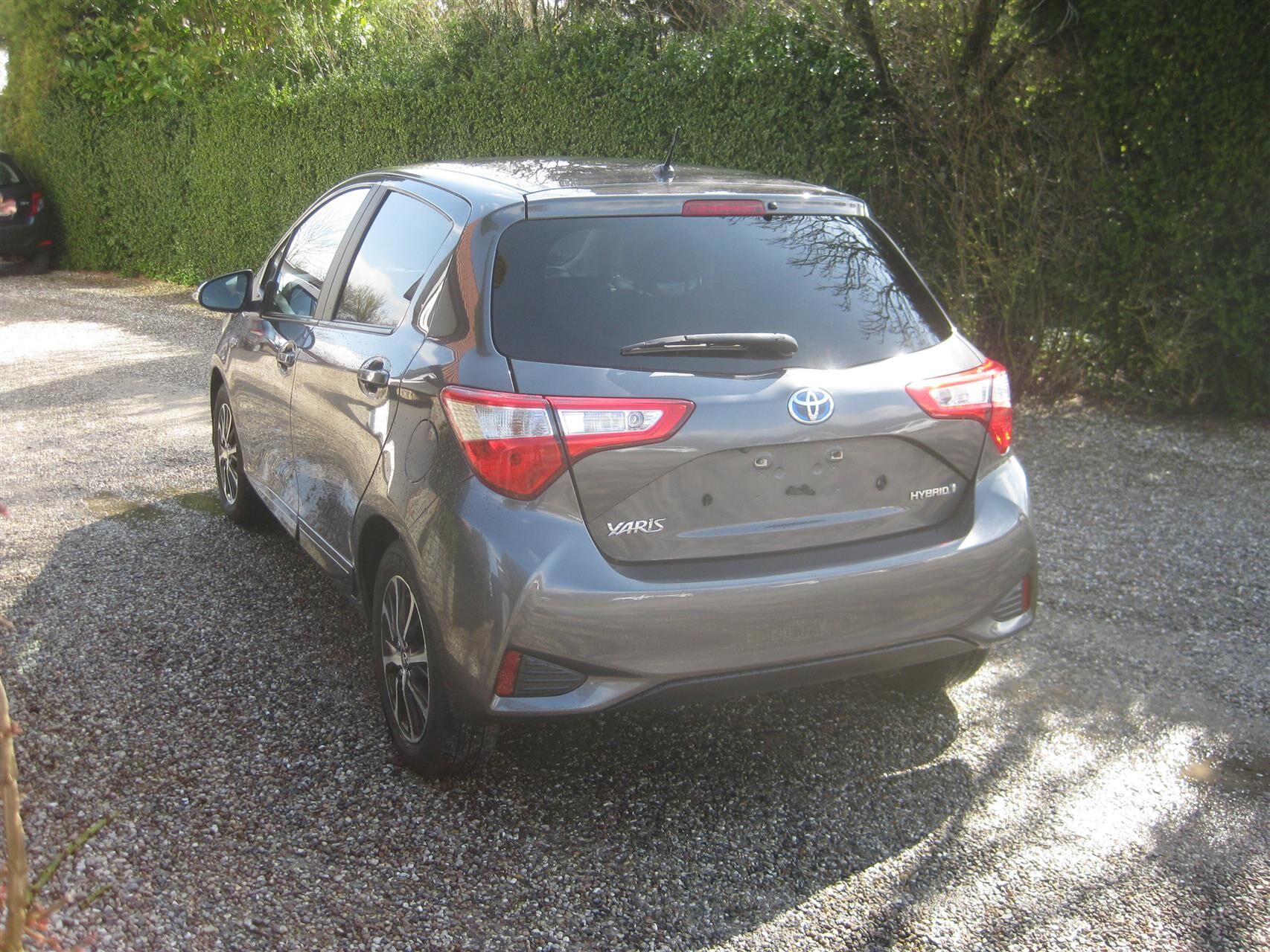 Billede af Toyota Yaris 1,5 Hybrid H2 Premium E-CVT 100HK 5d Trinl. Gear