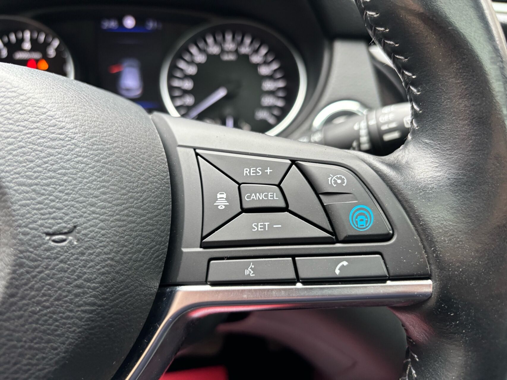 Billede af Nissan Qashqai 1,3 Dig-T Tekna+ NNC Display DCT 160HK 5d 7g Aut.