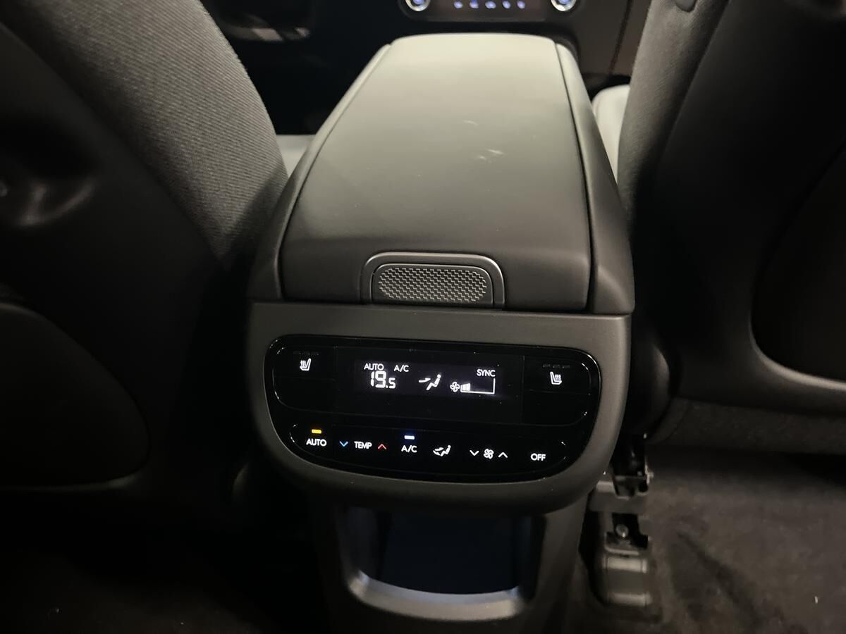 Billede af Hyundai Ioniq 9 7 Sæder Electric 110,3 kWh Advanced 218HK 5d Aut.