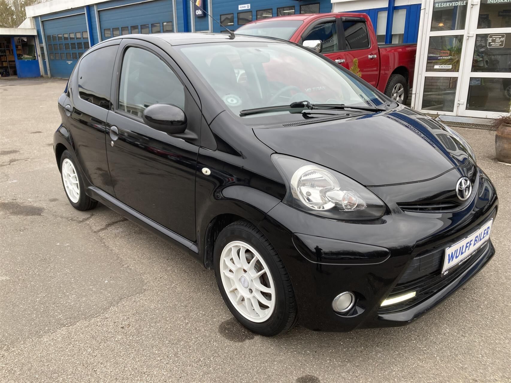 Billede af Toyota Aygo 1,0 VVT-I T2 Air Connect 68HK 5d