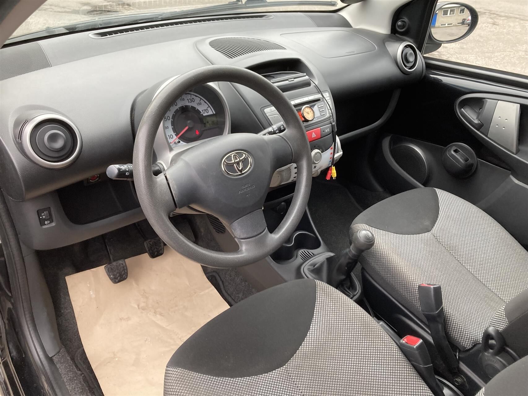 Billede af Toyota Aygo 1,0 VVT-I T2 Air Connect 68HK 5d