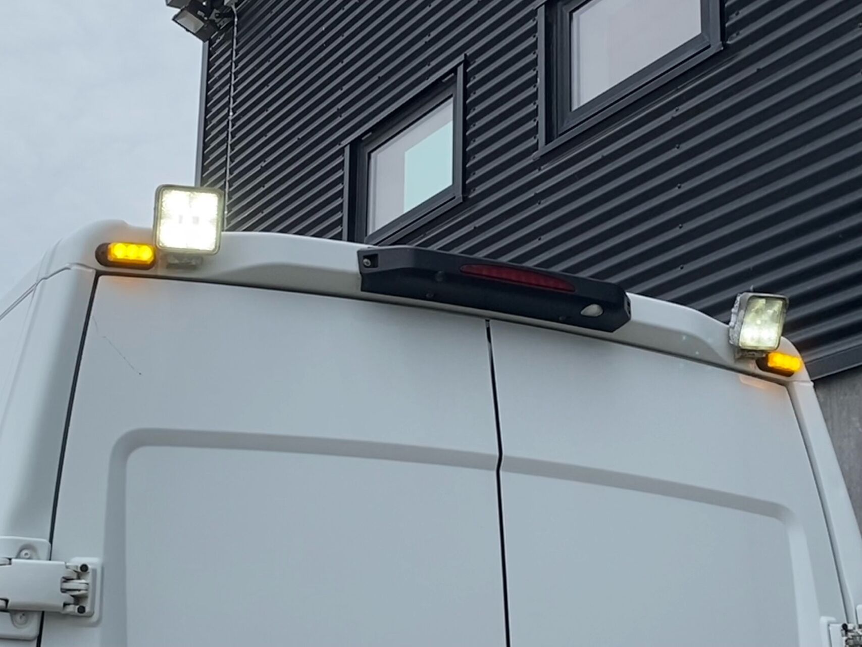 Billede af Iveco Daily 35S17 12m3 3,0 D 170HK Van 8g Aut.