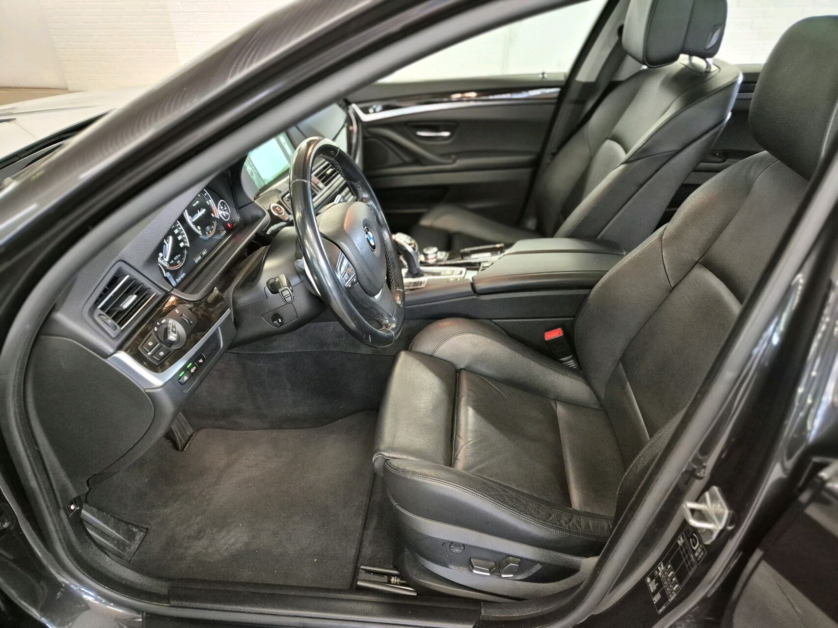 Billede af BMW 525d Touring 2,0 D 218HK Stc 8g Aut.
