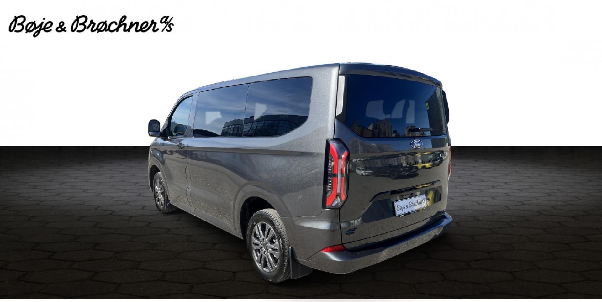 Billede af Ford E-Tourneo Custom 340 L1H1 EL Titanium 218HK Aut.