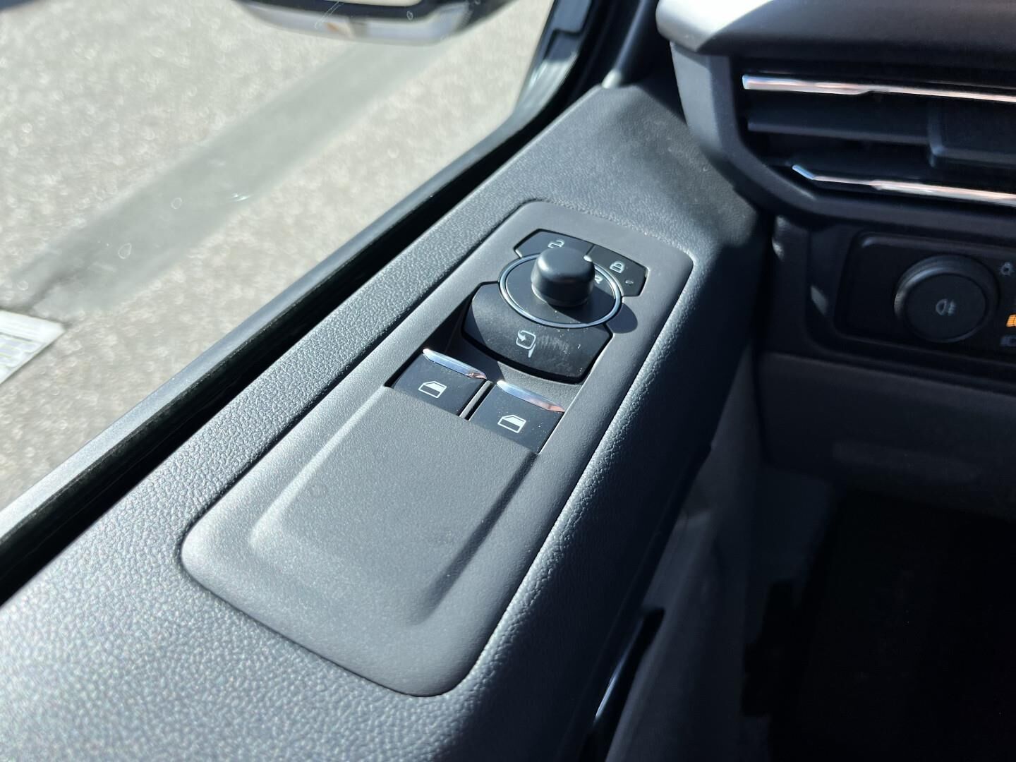 Billede af Ford E-Tourneo Custom 340 L1H1 EL Titanium 218HK Aut.