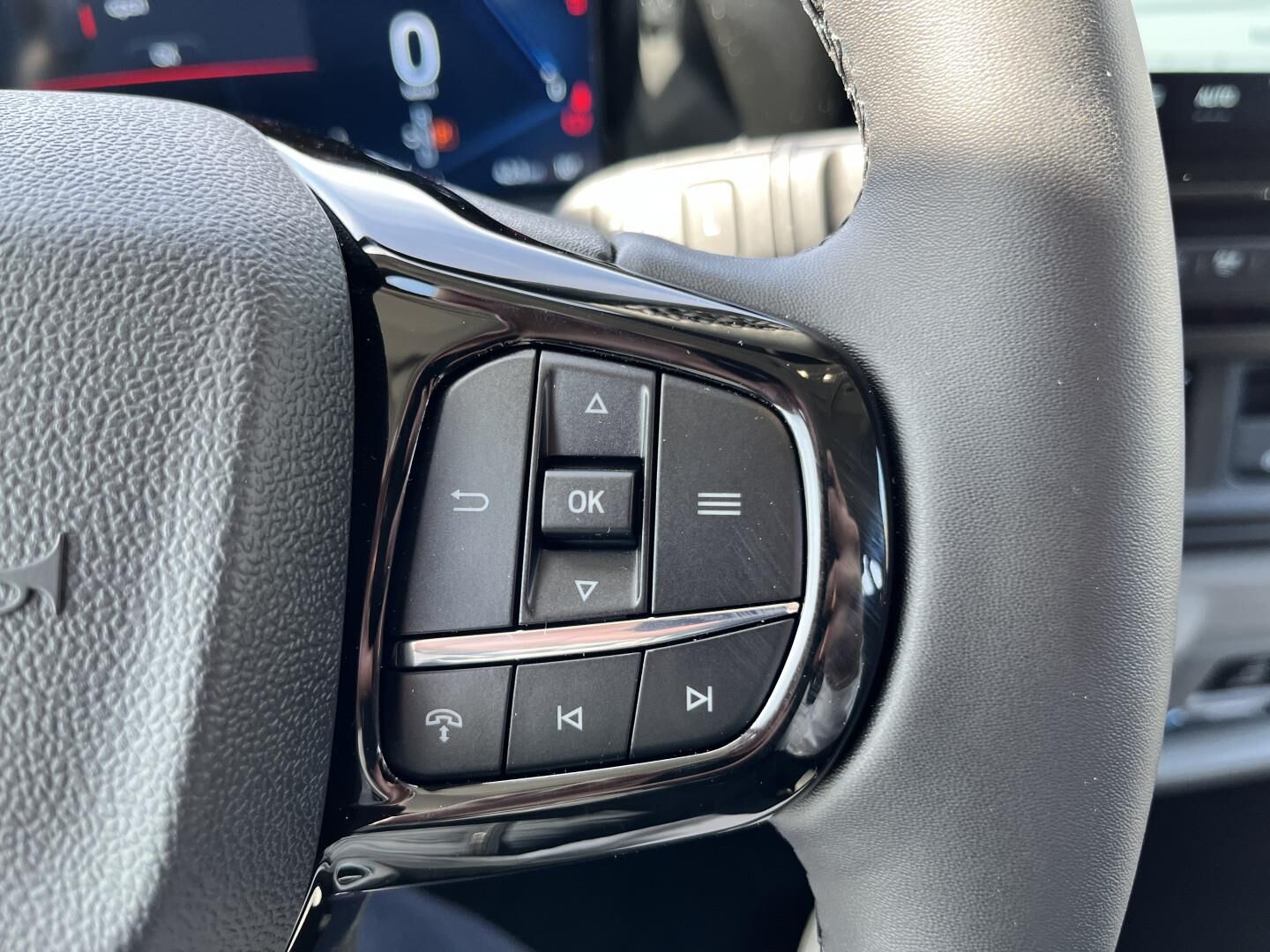 Billede af Ford E-Tourneo Custom 340 L1H1 EL Titanium 218HK Aut.