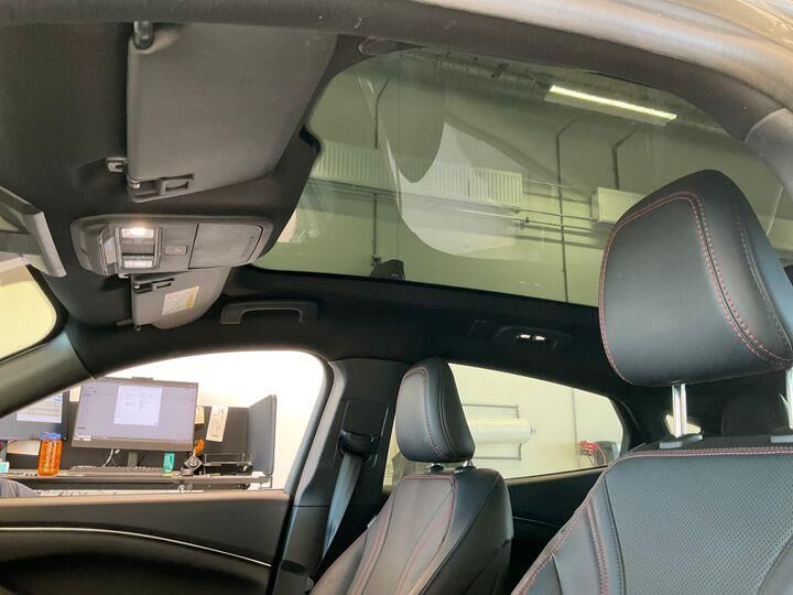 Billede af Ford Mustang Mach-E EL UR Premium AWD 351HK 5d Aut.