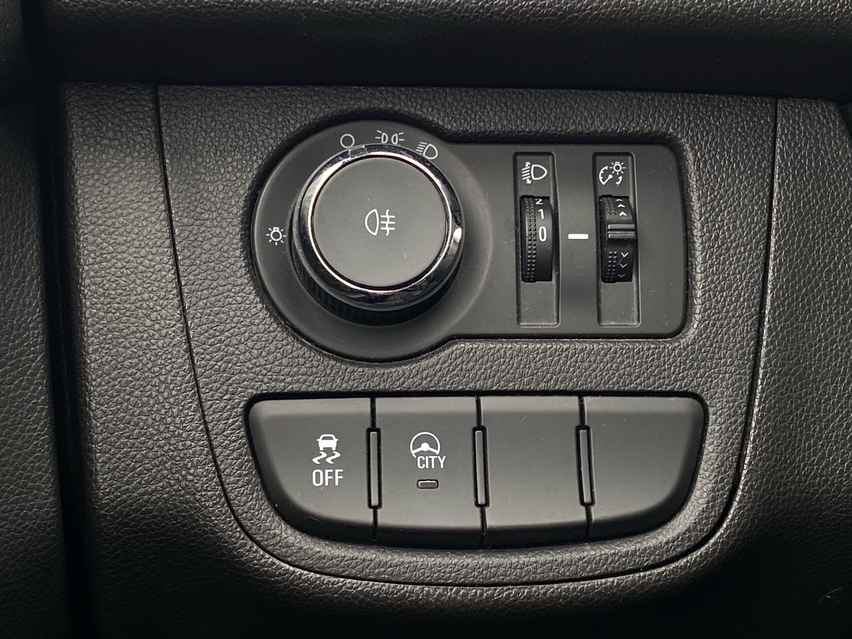 Billede af Opel Karl 1,0 Enjoy Easytronic 75HK 5d Aut.