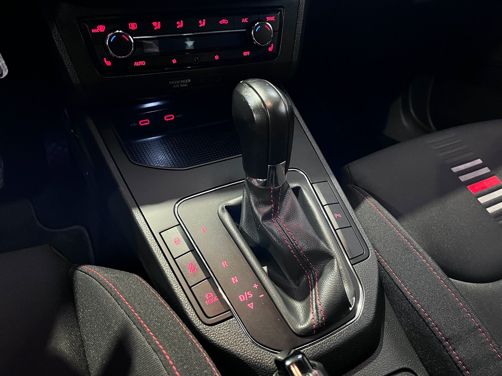 Billede af Seat Ibiza 1,0 TSI FR DSG 110HK 5d 7g Aut.