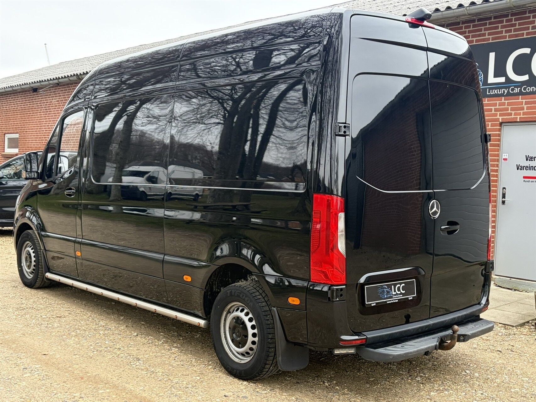 Billede af Mercedes-Benz Sprinter 214 2,1 CDI A2 H2 143HK Van 6g