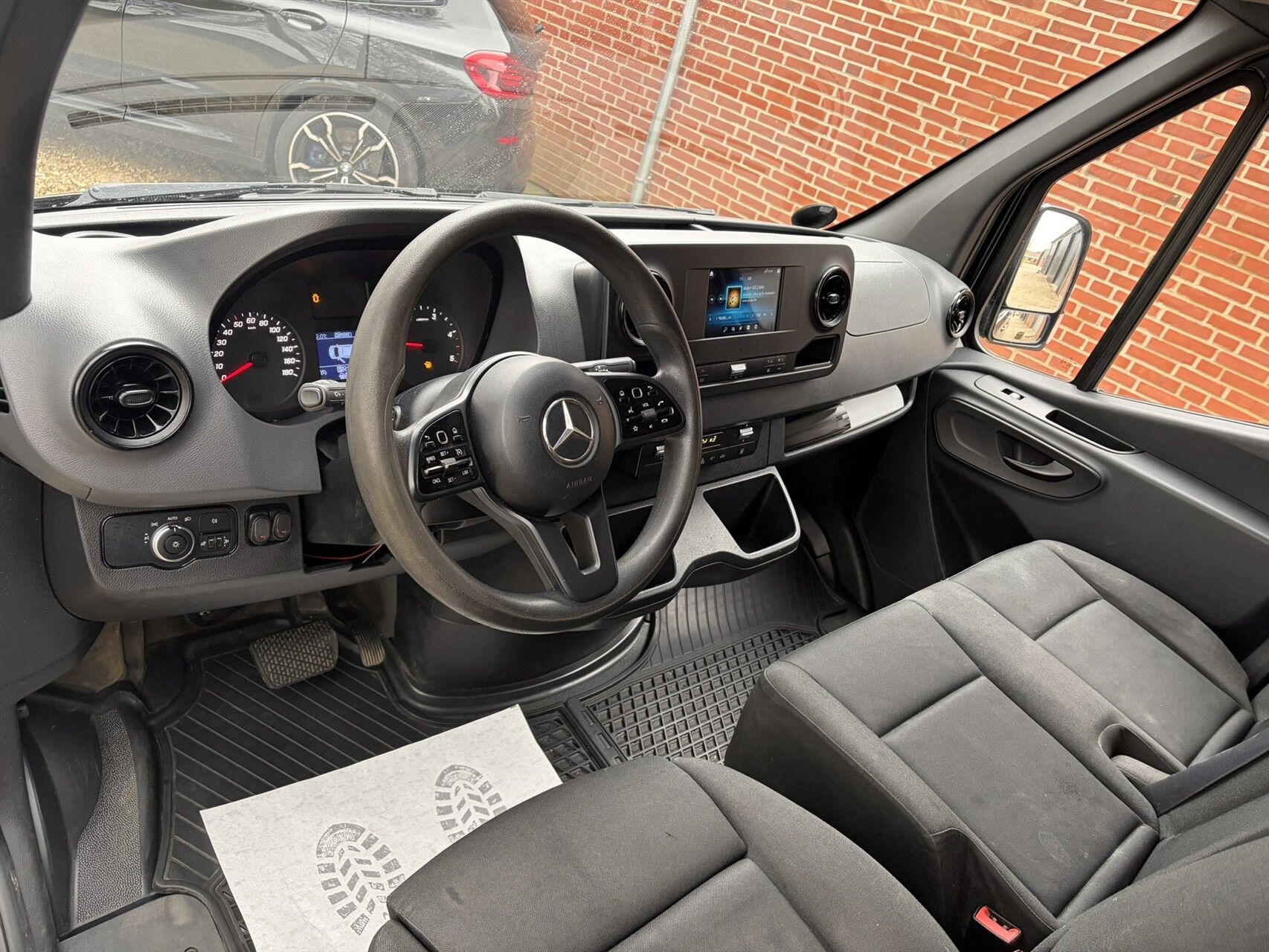 Billede af Mercedes-Benz Sprinter 214 2,1 CDI A2 H2 143HK Van 6g