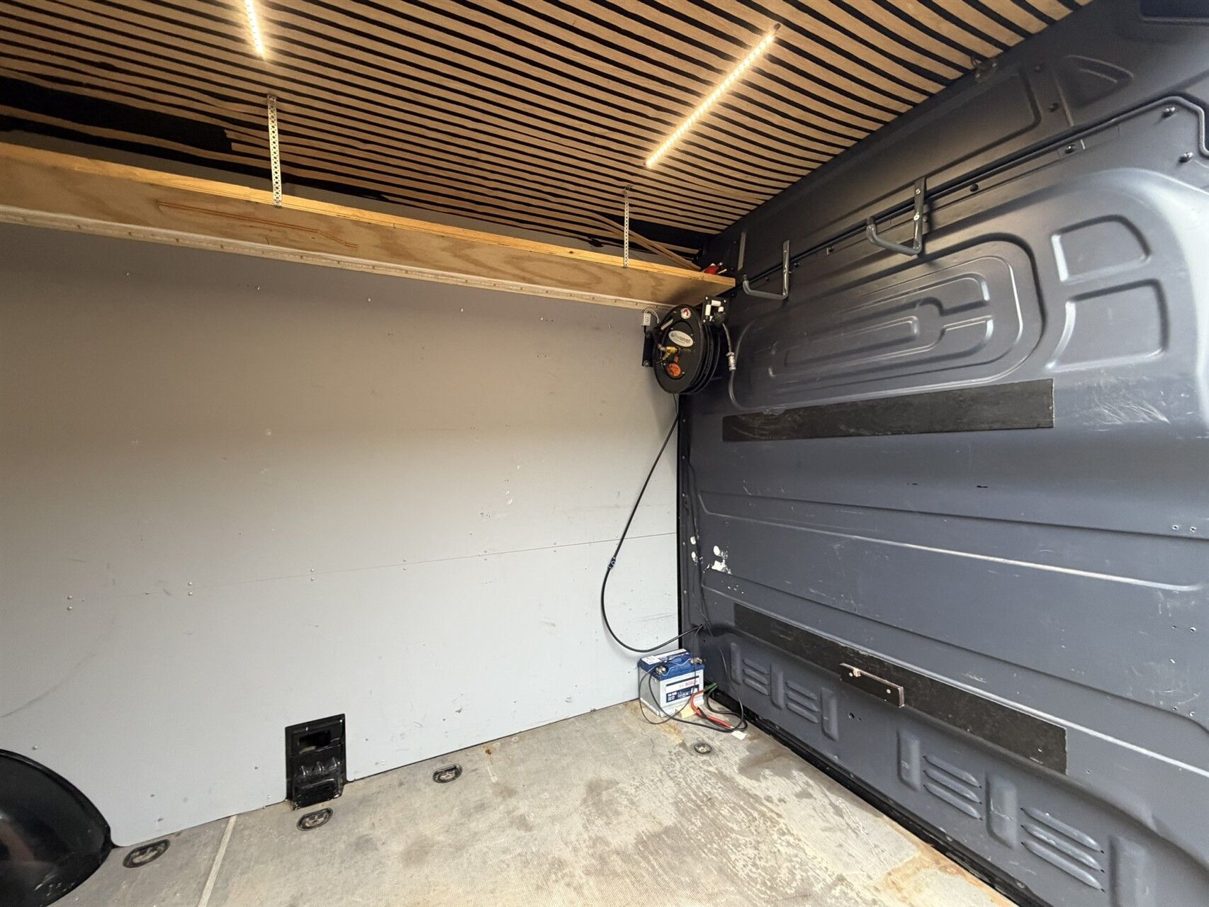 Billede af Mercedes-Benz Sprinter 214 2,1 CDI A2 H2 143HK Van 6g