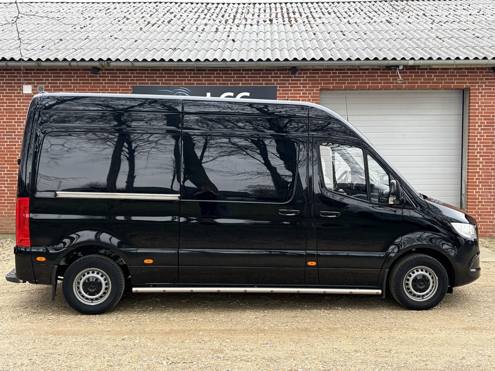 Billede af Mercedes-Benz Sprinter 214 2,1 CDI A2 H2 143HK Van 6g
