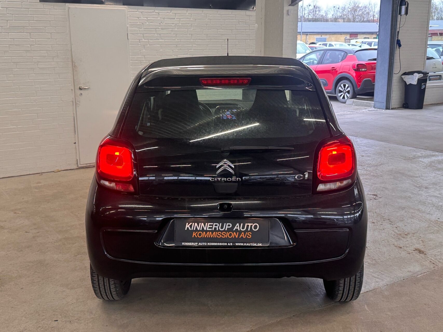 Billede af Citroën C1 1,0 VTi Airscape Iconic start/stop 68HK 5d