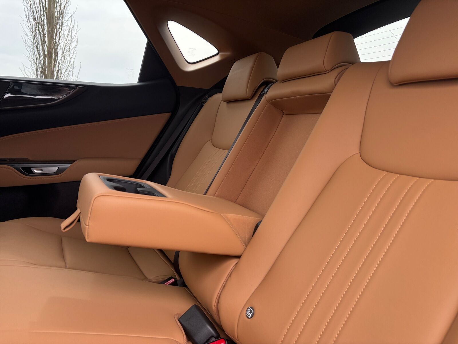 Billede af Lexus NX 450h+ 2,5 Plugin-hybrid Business Plus 4WD 309HK 5d Trinl. Gear