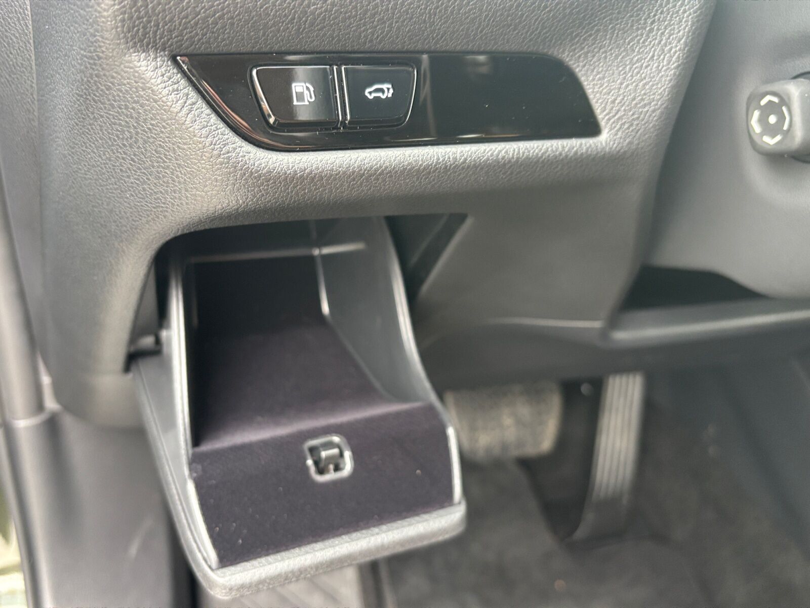 Billede af Lexus NX 450h+ 2,5 Plugin-hybrid Business Plus 4WD 309HK 5d Trinl. Gear