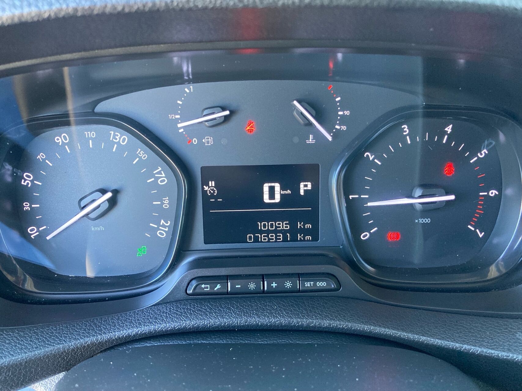 Billede af Opel Vivaro L3V2 2,0 BlueHDi Enjoy AT8 145HK Van 8g Aut.