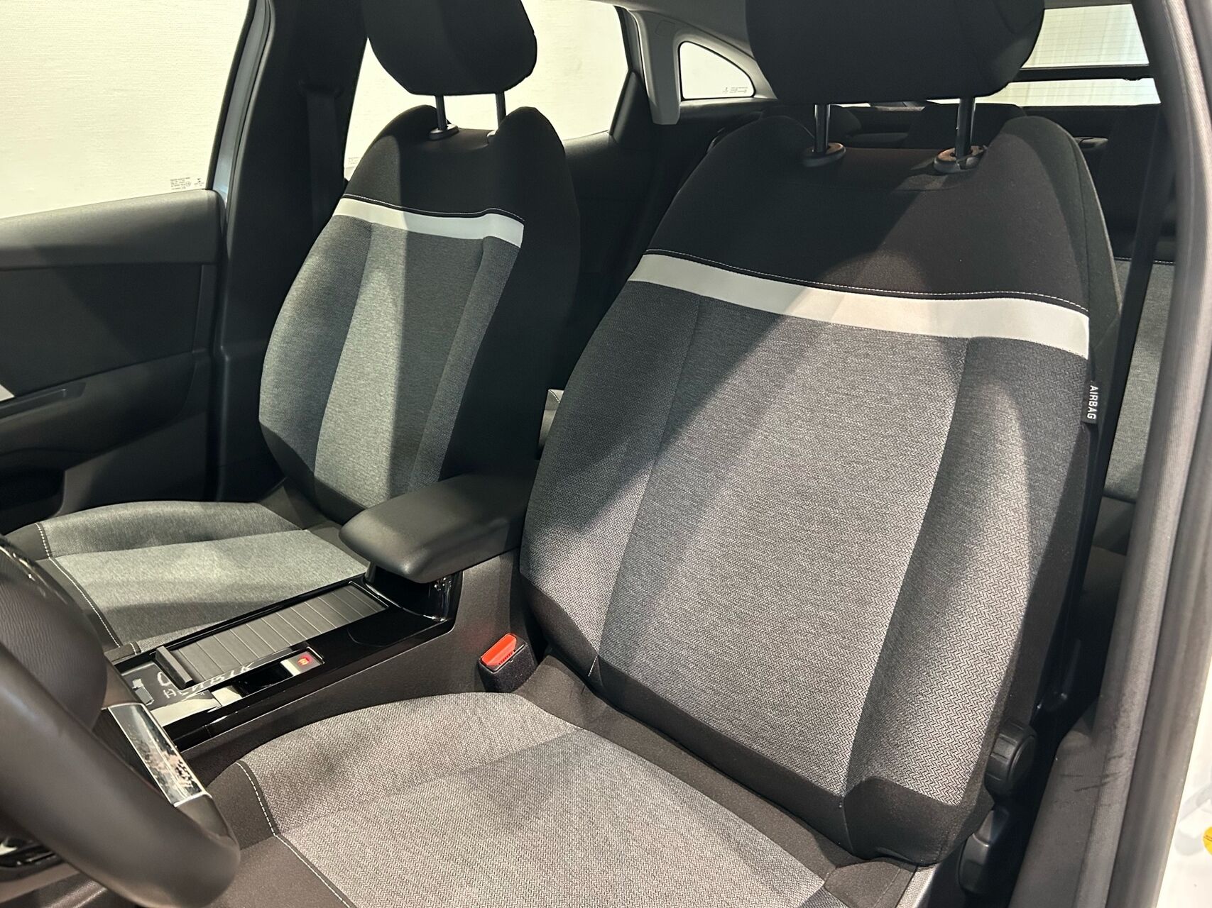 Billede af Citroën C4 1,5 Blue HDi Feel EAT8 130HK 5d 8g Aut.