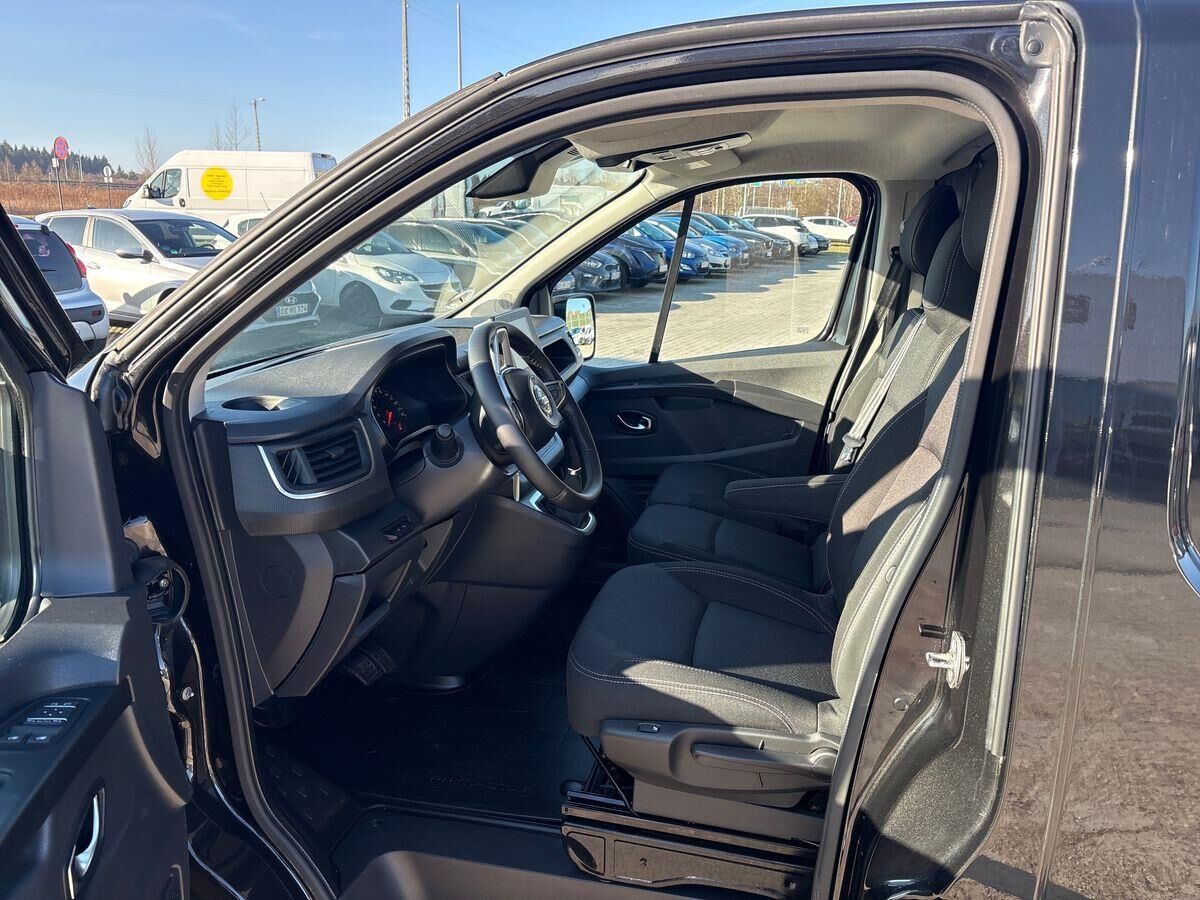 Billede af Nissan Primastar L2H1 2,0 DCi N-Connecta 150HK Van 6g Aut.