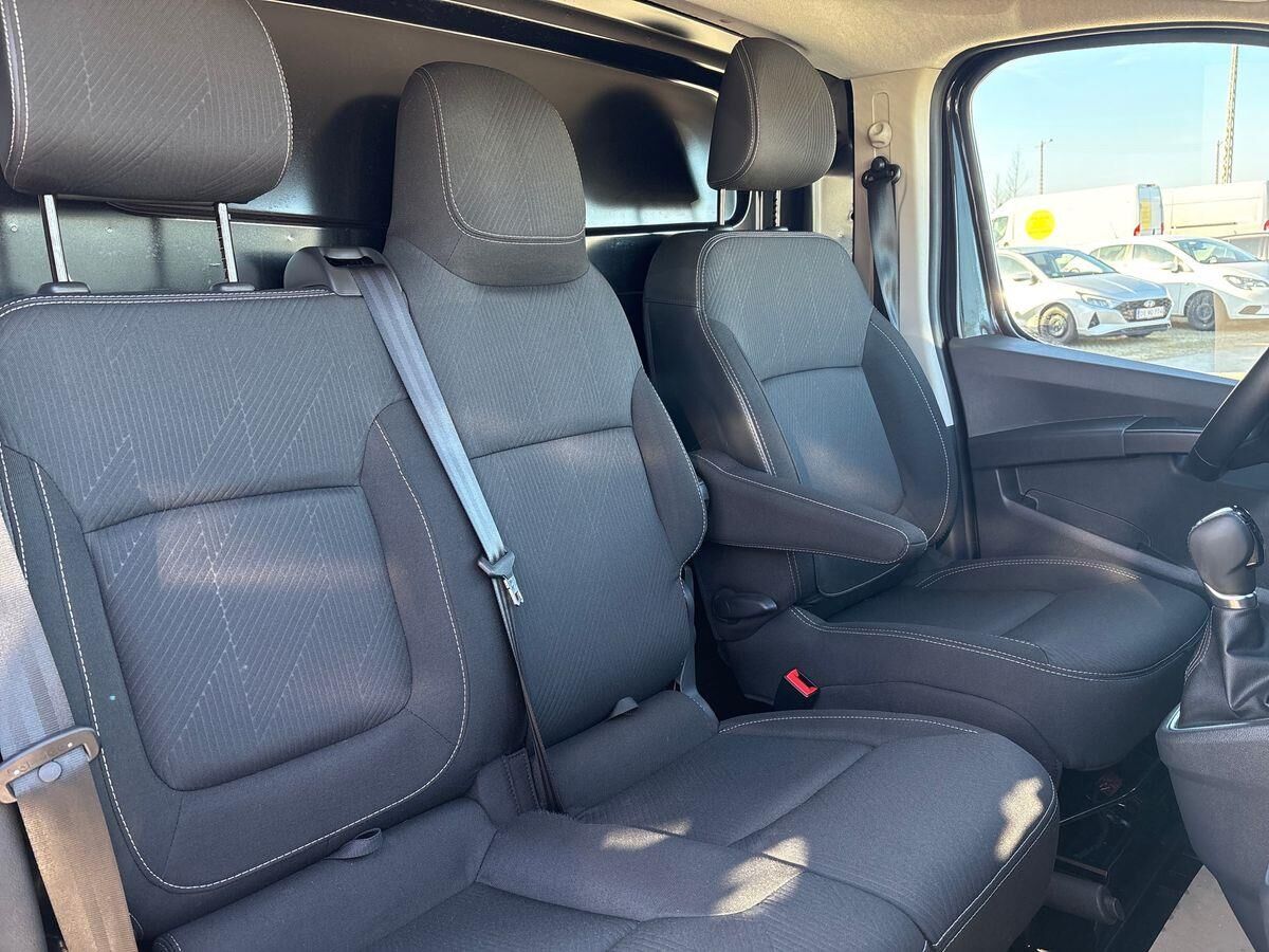 Billede af Nissan Primastar L2H1 2,0 DCi N-Connecta 150HK Van 6g Aut.