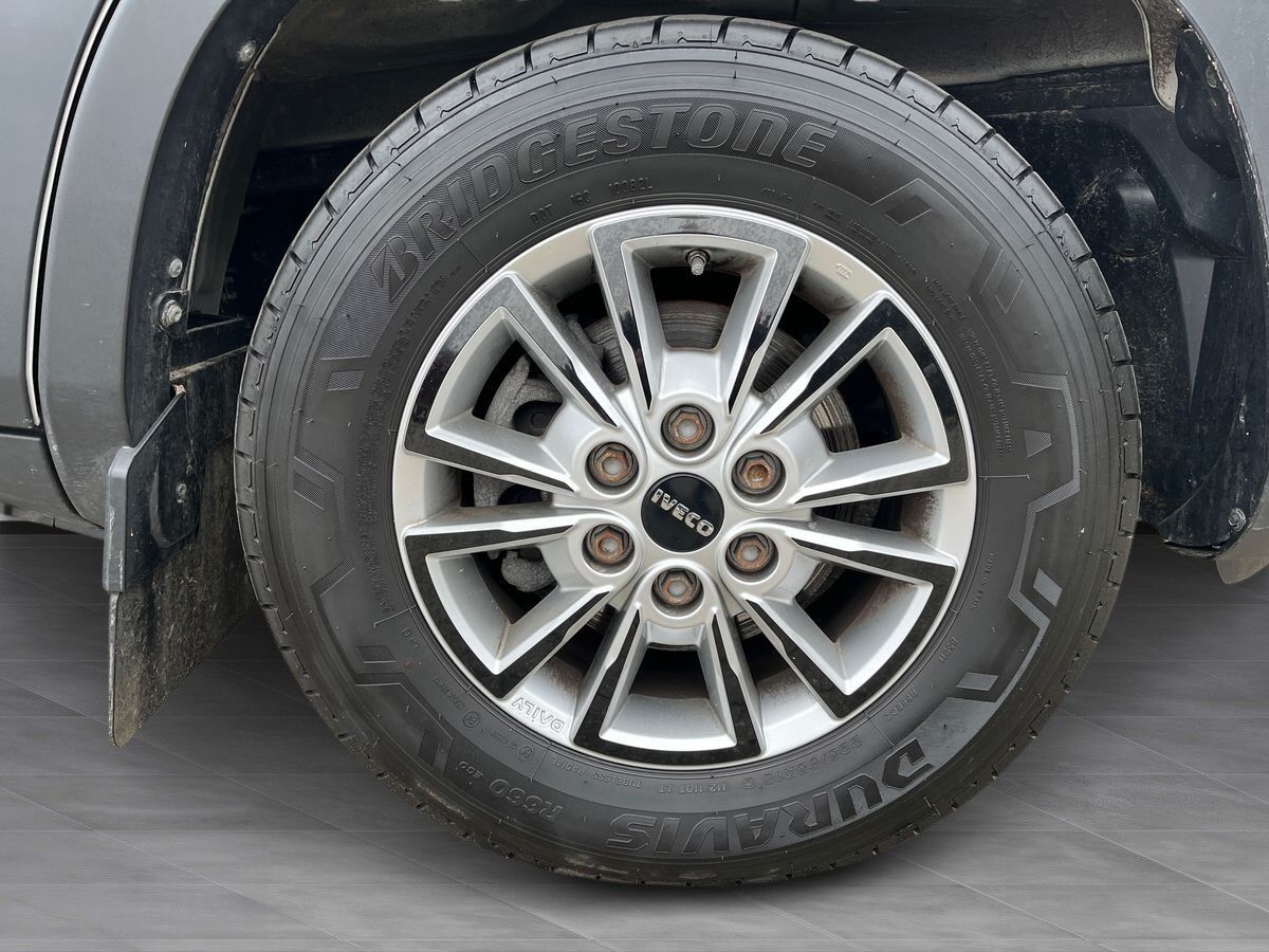 Billede af Iveco Daily 35S18 12m3 3,0 D 180HK Van 8g Aut.