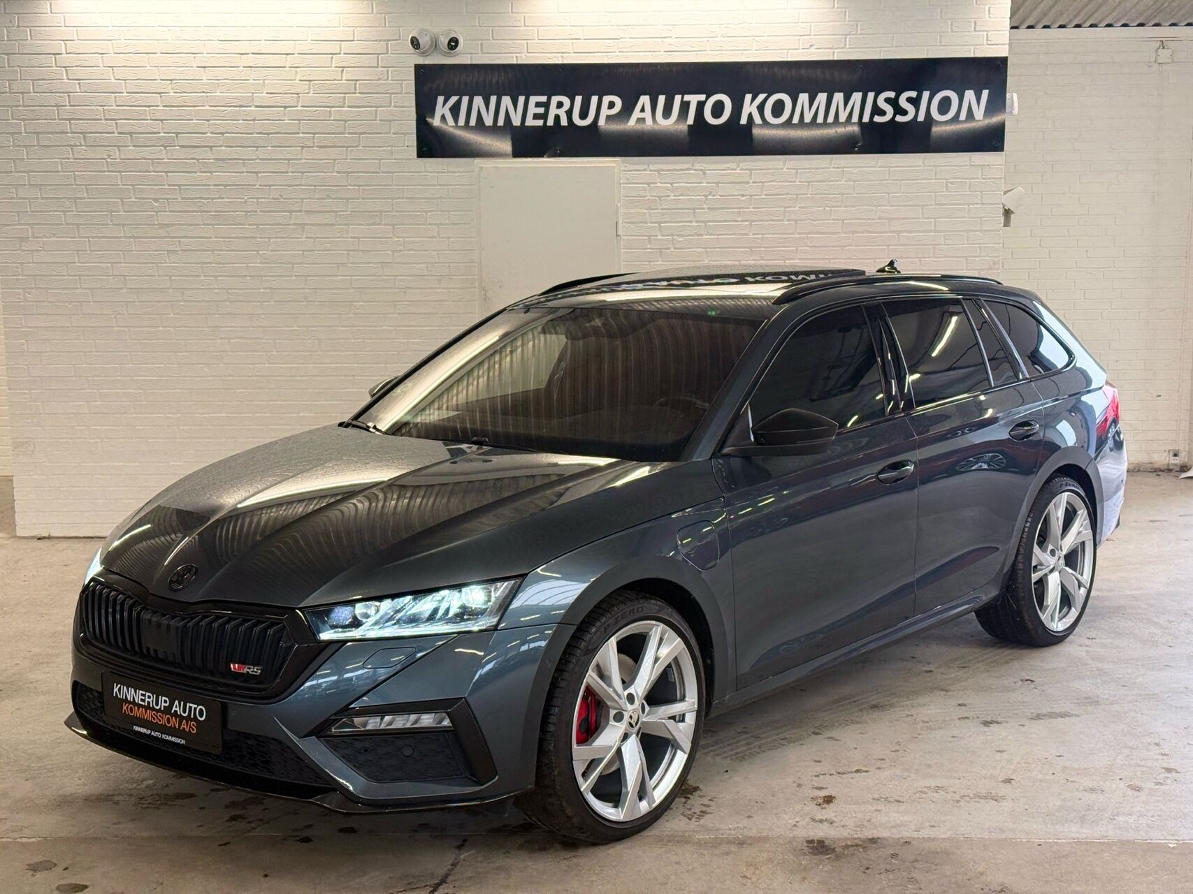 Billede af Skoda Octavia Combi 1,4 TSI  Plugin-hybrid iV RS DSG 245HK Stc 6g Aut.