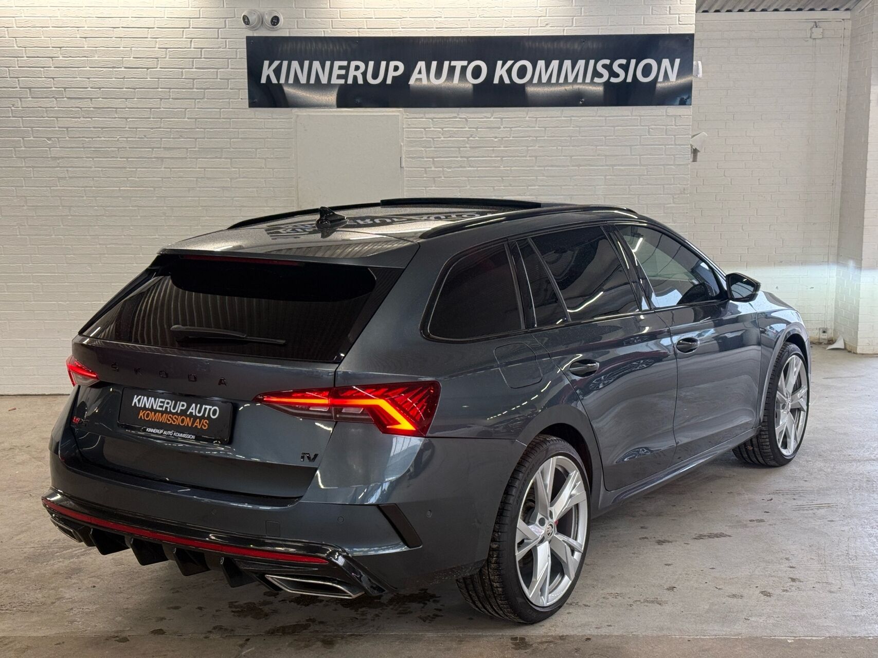 Billede af Skoda Octavia Combi 1,4 TSI  Plugin-hybrid iV RS DSG 245HK Stc 6g Aut.