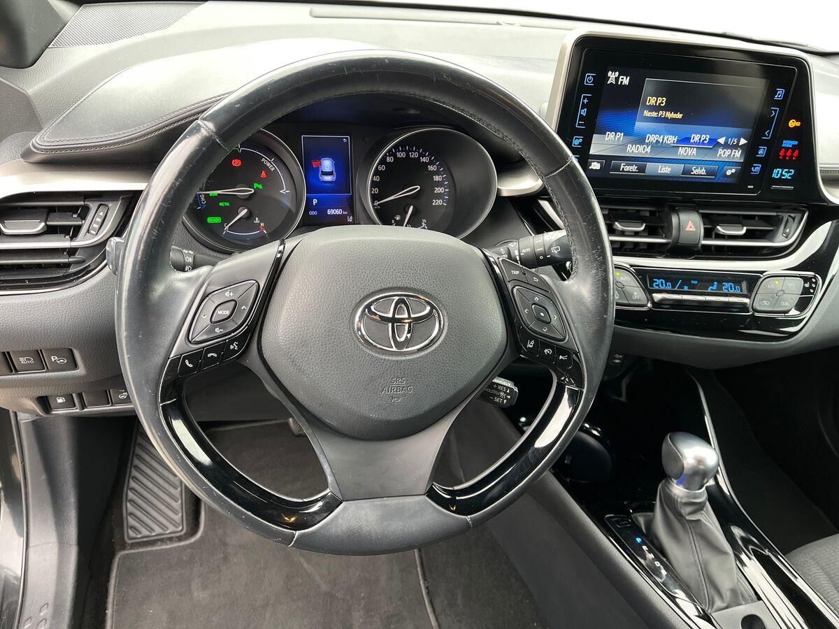 Billede af Toyota C-HR 1,8 Hybrid C-LUB Premium Selected Multidrive S 122HK 5d Aut.