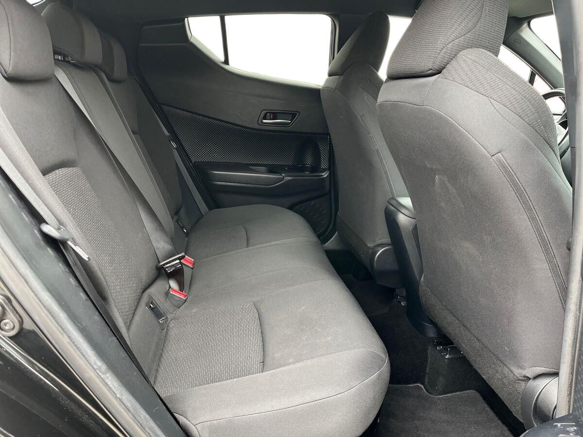 Billede af Toyota C-HR 1,8 Hybrid C-LUB Premium Selected Multidrive S 122HK 5d Aut.