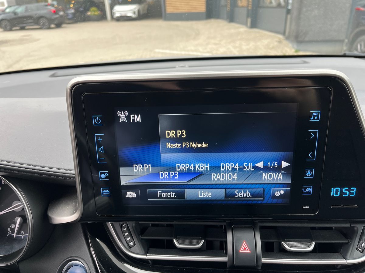 Billede af Toyota C-HR 1,8 Hybrid C-LUB Premium Selected Multidrive S 122HK 5d Aut.