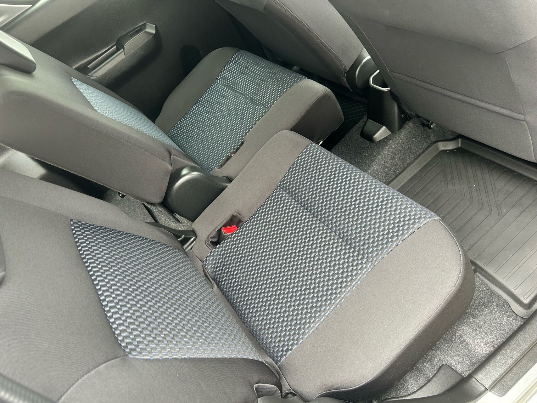 Billede af Suzuki Ignis 1,2 Dualjet  Mild hybrid Adventure CVT 83HK 5d Aut.