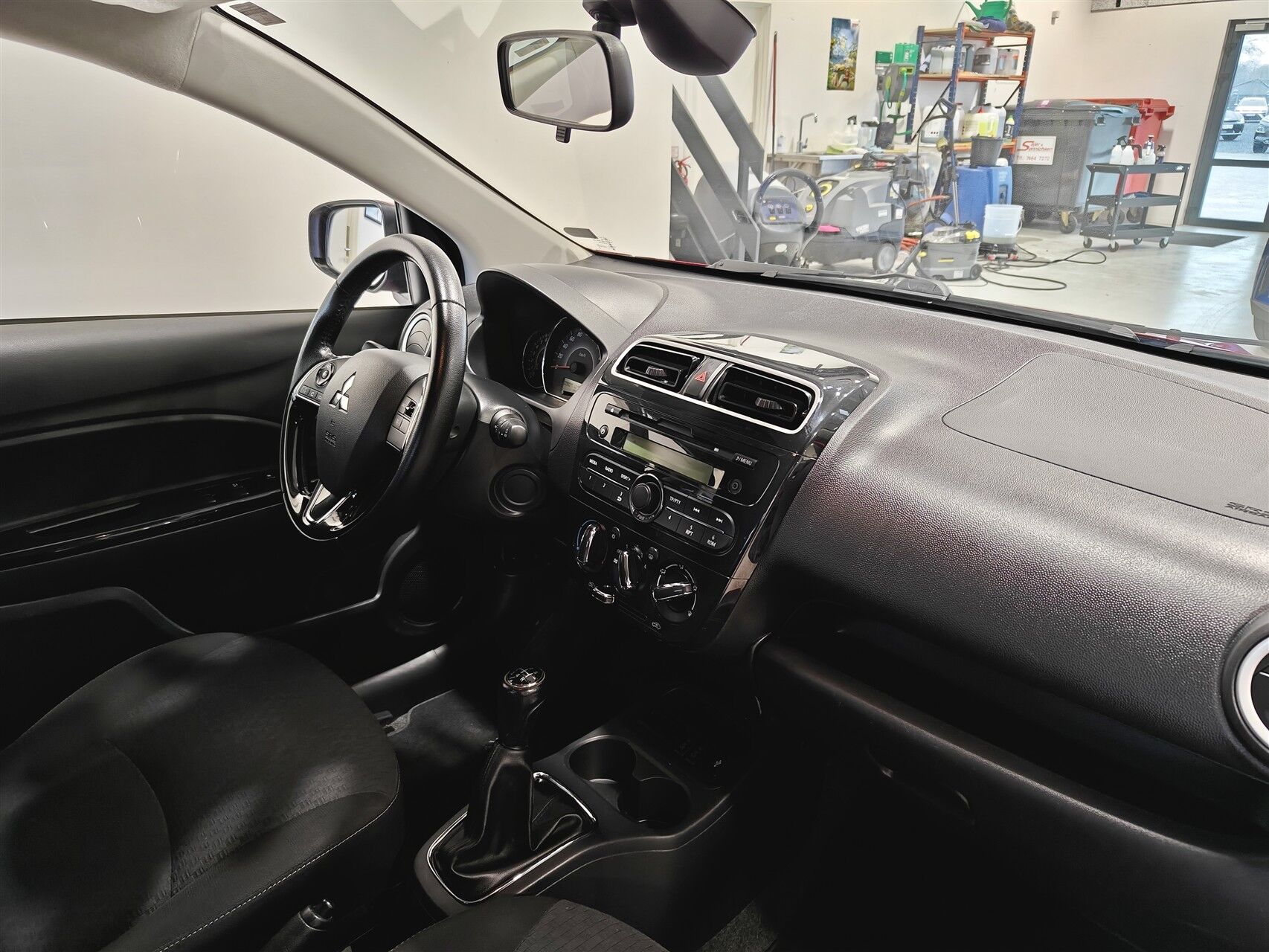 Billede af Mitsubishi Space Star 1,2 Invite+ 80HK 5d