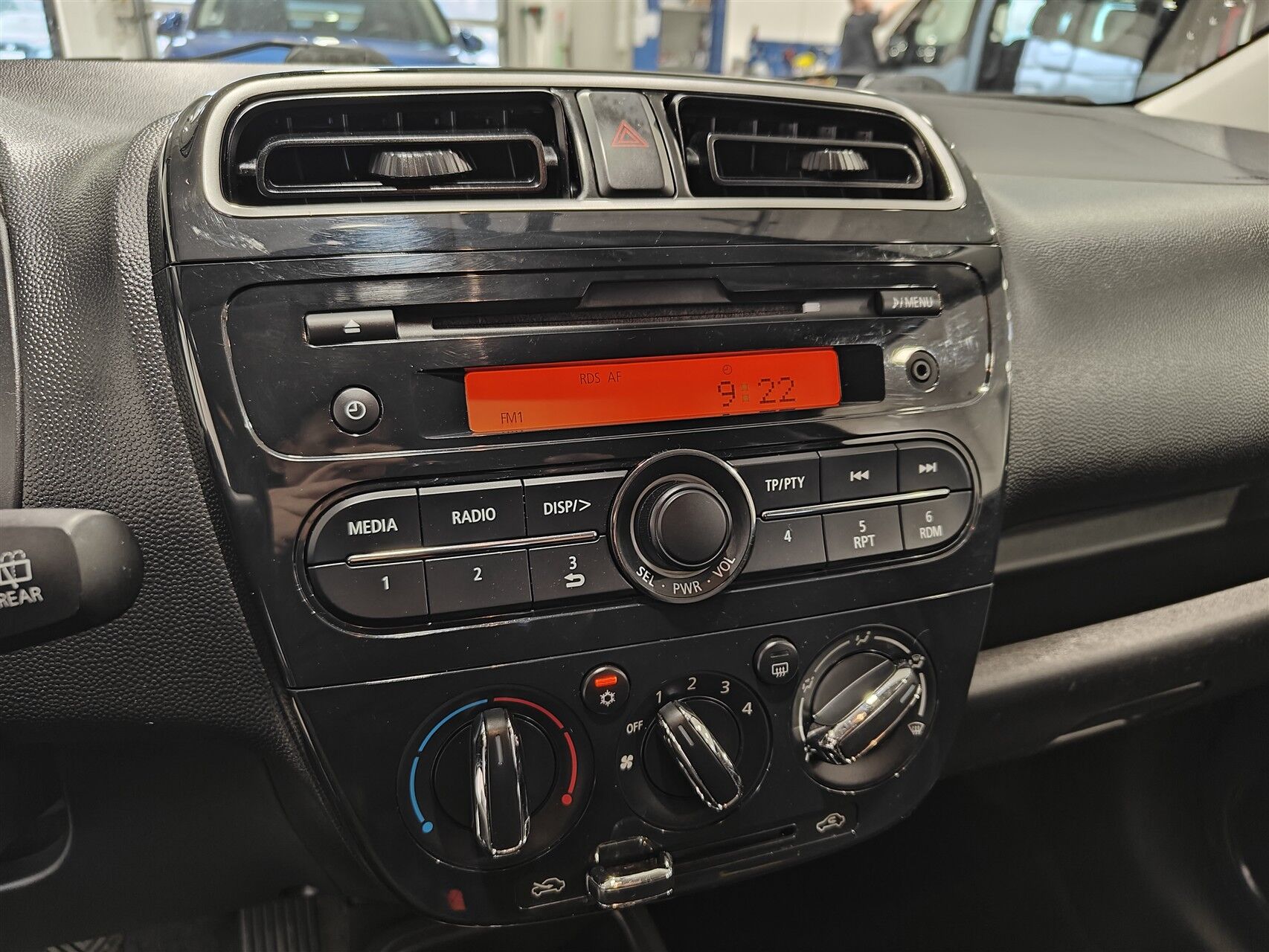 Billede af Mitsubishi Space Star 1,2 Invite+ 80HK 5d